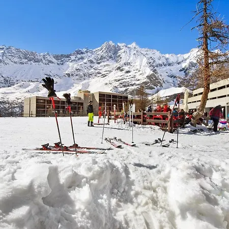 Апартаменты Cervinia Circus *